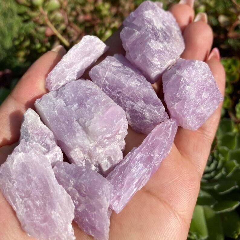 Thô tự nhiên màu tím Kunzite, thô màu tím Kunzite, thô Kunzite Chunk