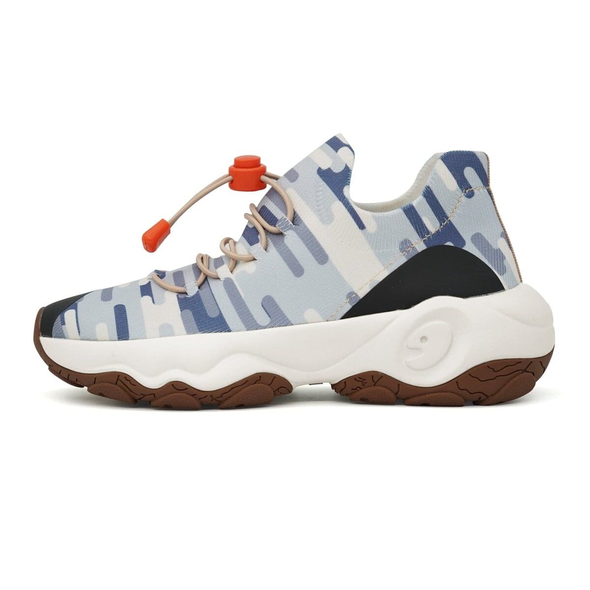 UIN CasorlaI Women's Art Painted Travel Shoes Slip On Loafers KNITS Lightweight Sneakers ราคา 8,800 บาท*ส่งฟรี