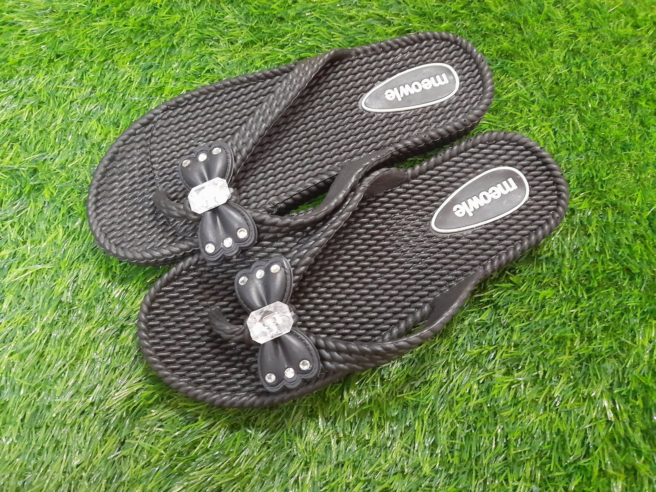 chatties flip flops with rhinestones