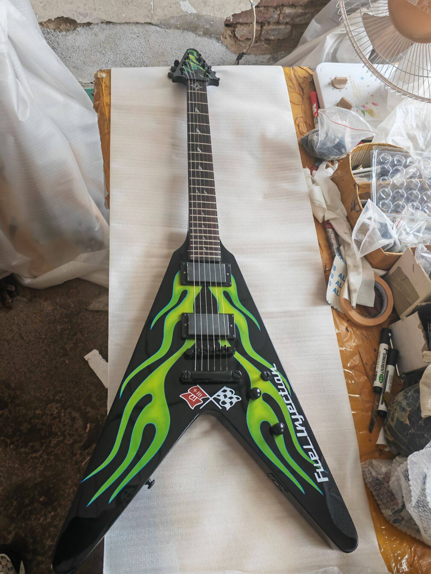 1997 ESP JH-1 James Hetfield Flying V Electric Guitar Green Flame
