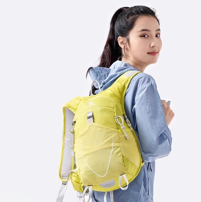 Camel outdoor lightweight bag sports water-repellent cycling backpack ราคา 625 บาท*ส่งฟรี