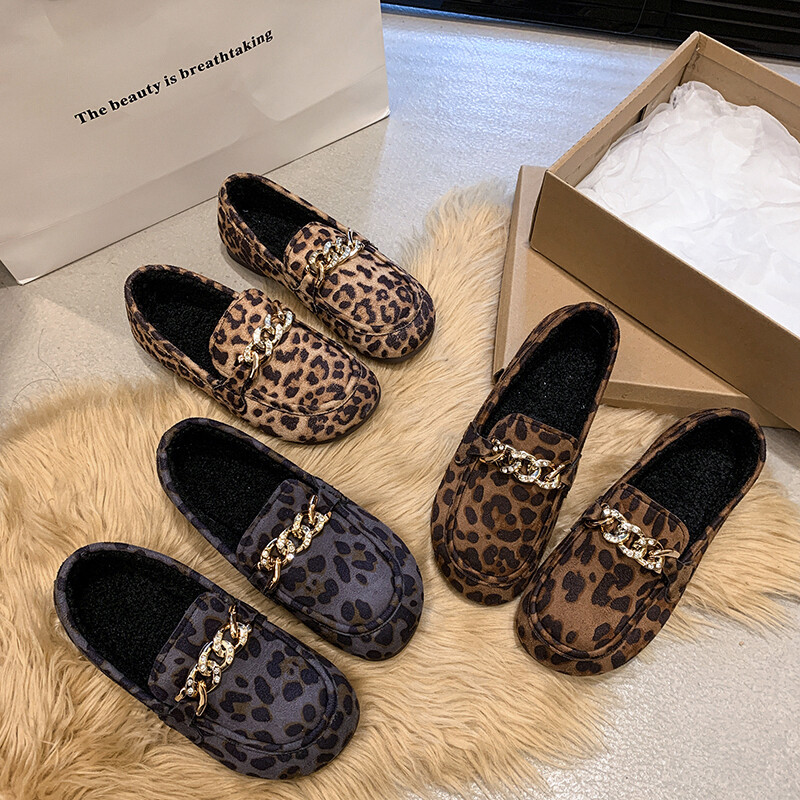 MANXIXI Fashion Women Mules Sandals Beautiful Leopard Print Gold Chain Flat Loafers (Size 35-42) ราคา 538 บาท*ส่งฟรี