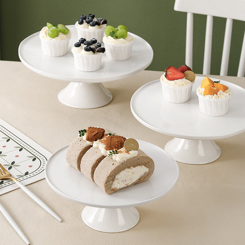 Gambar Ins Nordic Light Luxury Style Simple Style Wedding Dessert Plate High Foot Cake Tray Dessert Table Ceramic Cake Plate