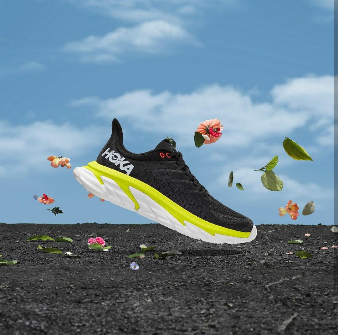 hoka one one clifton edge running shoes for men's sneakers ราคา 5,654 บาท*ส่งฟรี