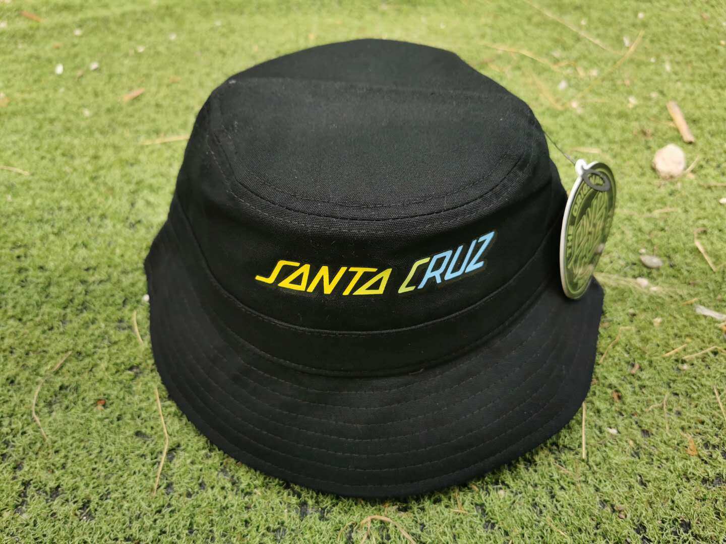 AUTHENTIC SANTA CRUZ Strip Fade Bucket 
