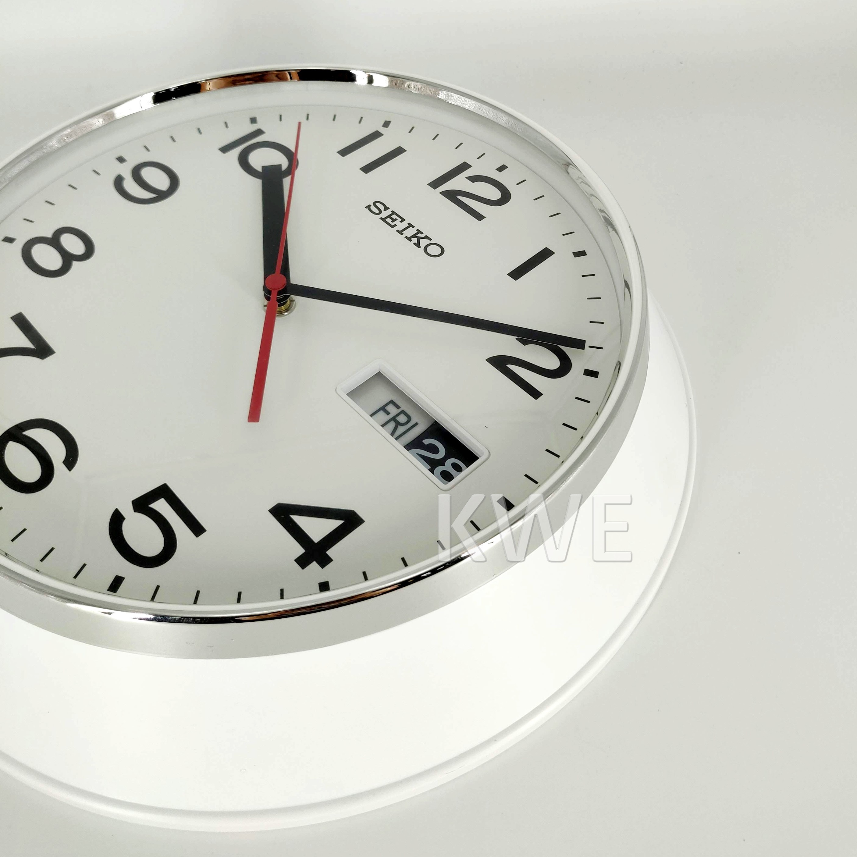 seiko day date wall clock