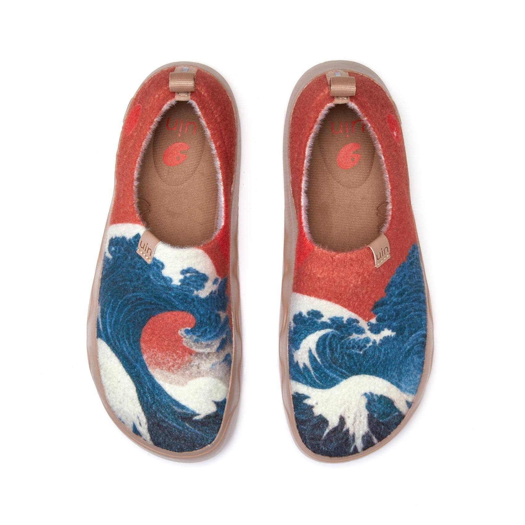 UIN Toledo IX Women's fashion sneakers KNITS Flat Shoes Art Painted Travel Shoes Japanese Style ราคา 8,800 บาท*ส่งฟรี