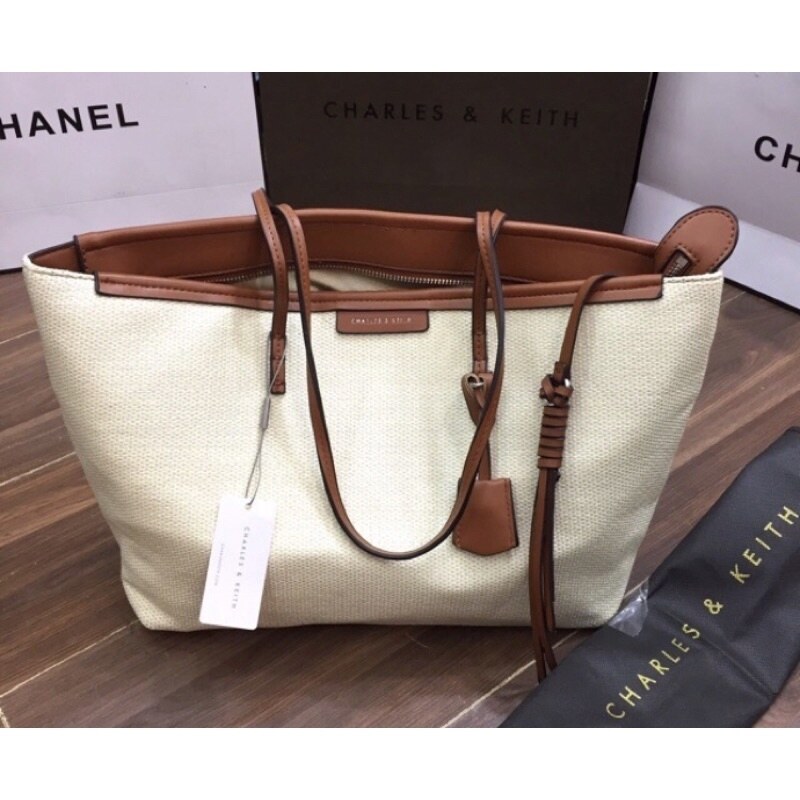 Charles and keith sale textured tote bag