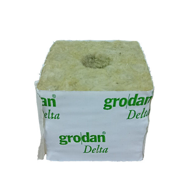 Grodan Delta Block (Rockwool Block) 3 inches x 3 ïnches  with 22mm insert hole (8 pieces) DN4G 27/40 - Jenama Growth Technology Harga 48 Ringgit*Penghantaran Percuma