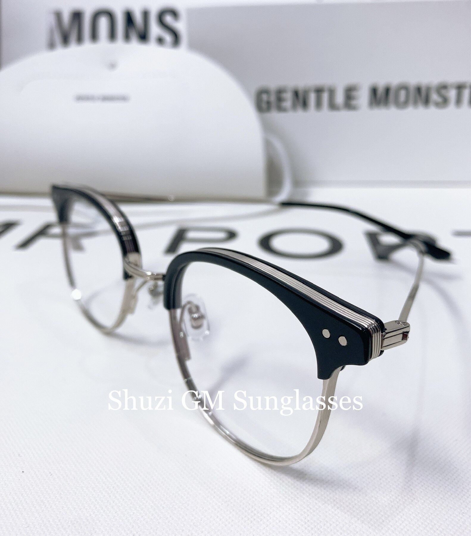 링 у Твіттері: «Doyoung's glasses 👓 GENTLE MONSTER ALIO 01 USD 249  https://t.co/UYWIboeqGP https://t.co/lm4UUbW8cH» / Твіттер