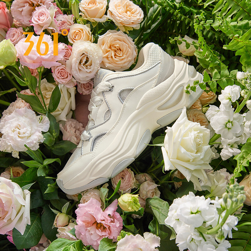 361 Degrees Women's Retro Culture Shoes Lightweight Breathable High Elasticity Sneakers 682516766 ราคา 1,743 บาท*ส่งฟรี