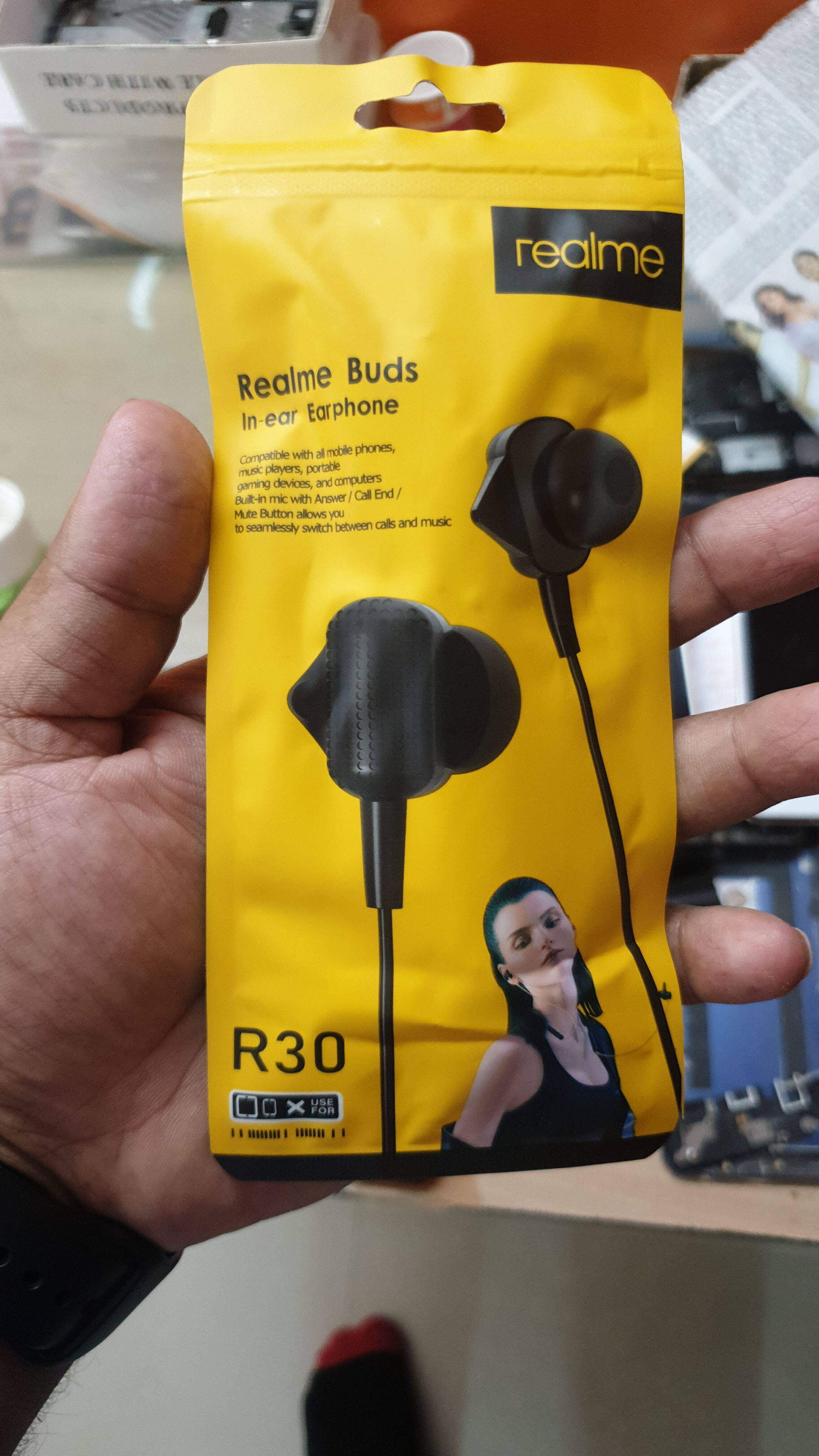Realme R30 wired headset Buds In-ear 