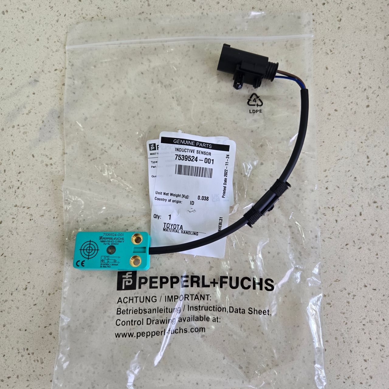 Genuine PEPPERL+FUCHS 7539524-001 Inductive sensor induction sensors Toyota BT Forklift ราคา 12,820 บาท*ส่งฟรี