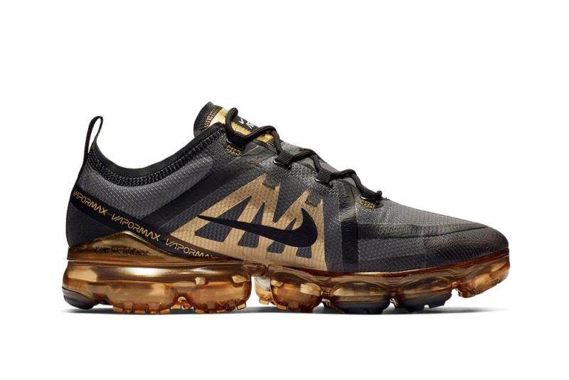 vapormax total sports