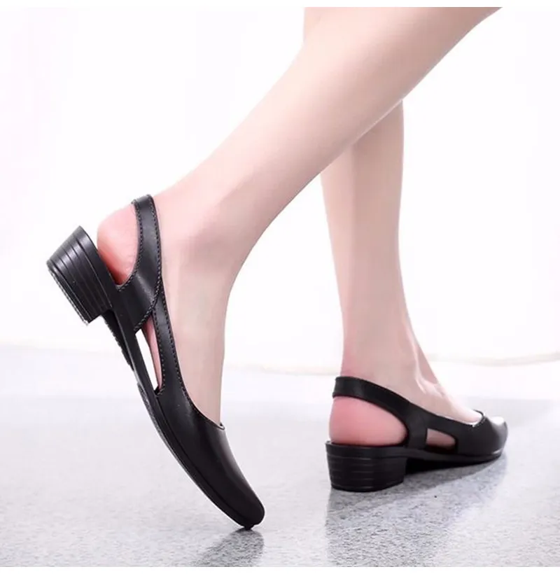 closed toe jelly sandals