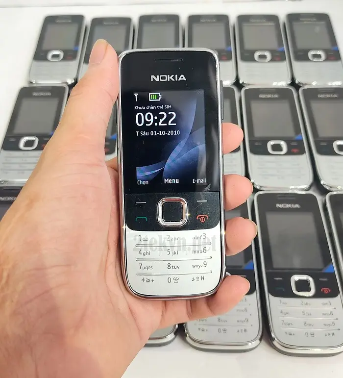 [HCM]Điện thoại cổ độc Nokia 2730 pin khủng giá rẻ tặng kèm pin sạc
