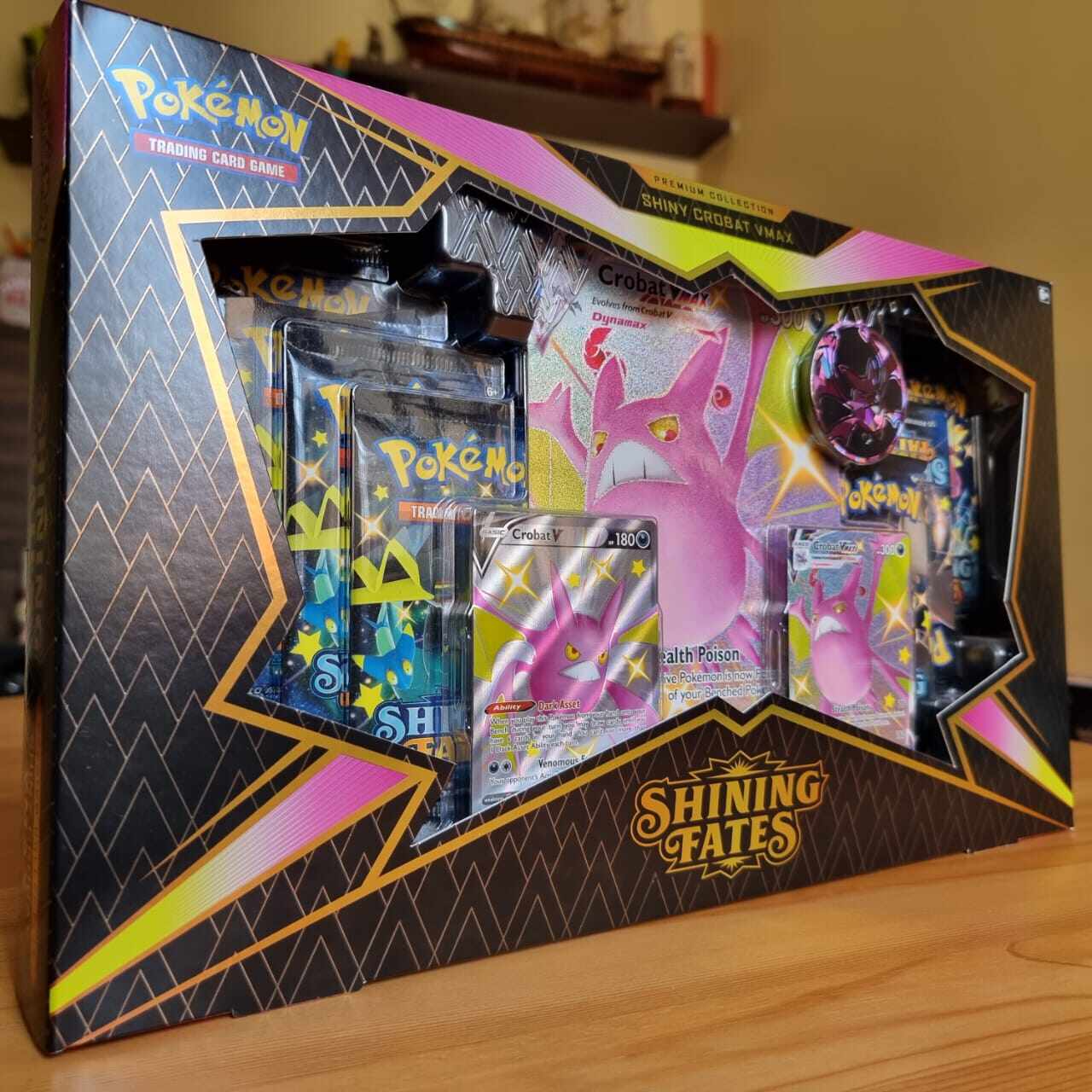 Pokmon TCG: Shining Fates Booster Pack - 10 Cards Per Pack, Includes Shiny  Pokmon & Galar Region Themes Pokemon Tcg 10 Card Pack