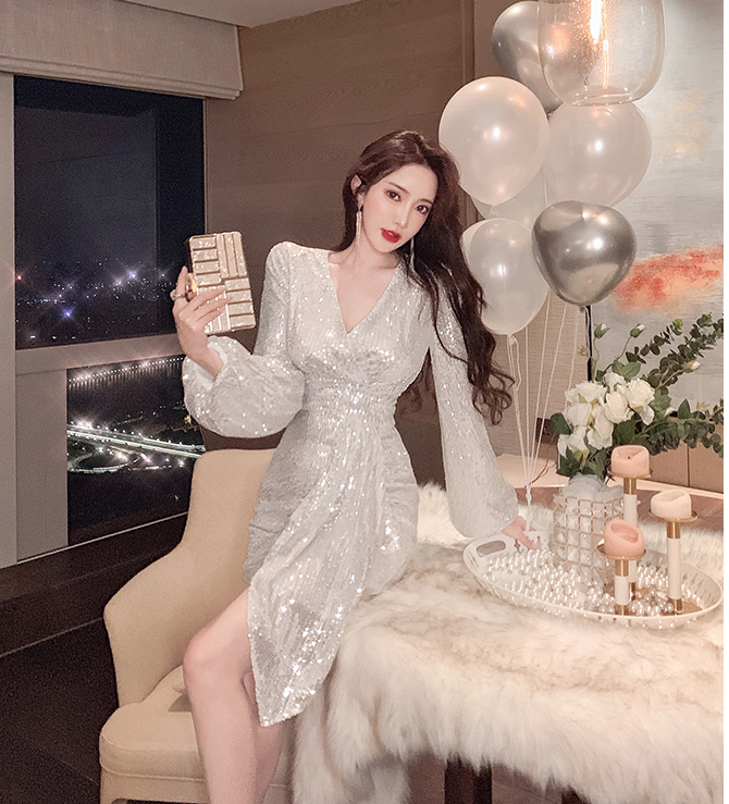 đầm kim sa lấp lánh Phụ nữ Pháp Đầm dự tiệc 2022 New Sequin Dress Slim váy kim sa nữ V Cổ dài Tay áo Váy Nổi tiếng Tính khí Bất thường Ăn mặc