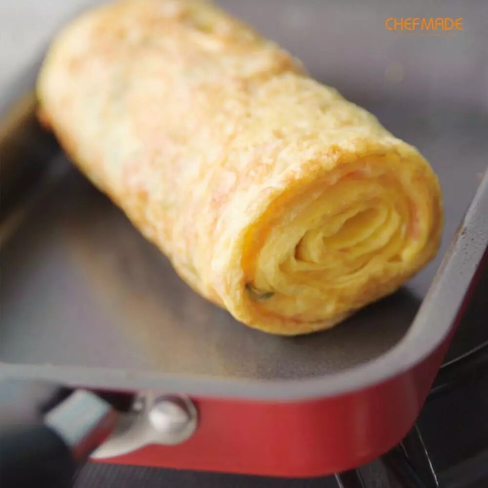 CHEFMADE-Japanese-Omelette-Pan-with-Spatula-Nonstick-Omelet-Pan-Tamagoyaki-Egg-Pan-Mini-Frying-Pan.jpg_Q90.jpg_.webp (3).jpg