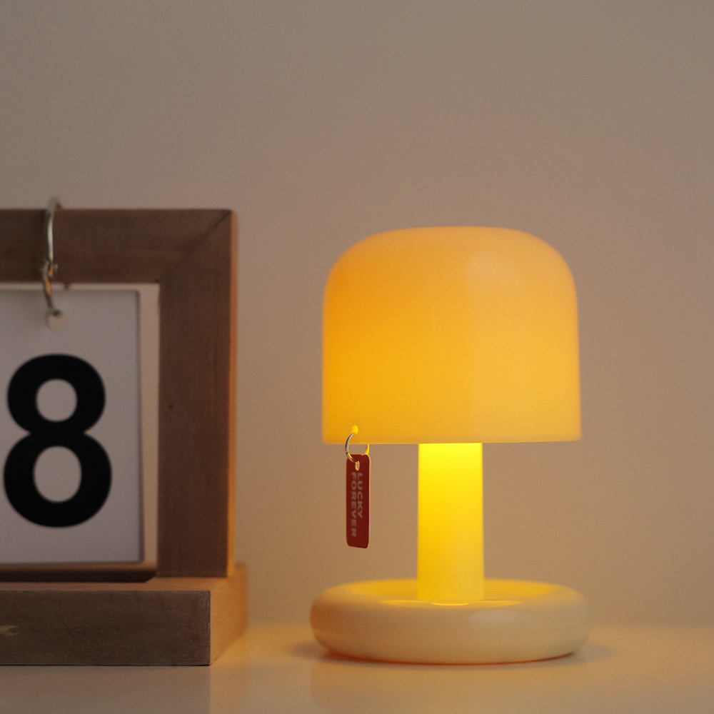 Mini Sunset LED Night Lamp Mushroom Table Lamp Creative Design Bedside Simple LED Night Lamp Childrens Birthday Gift Home Decoration