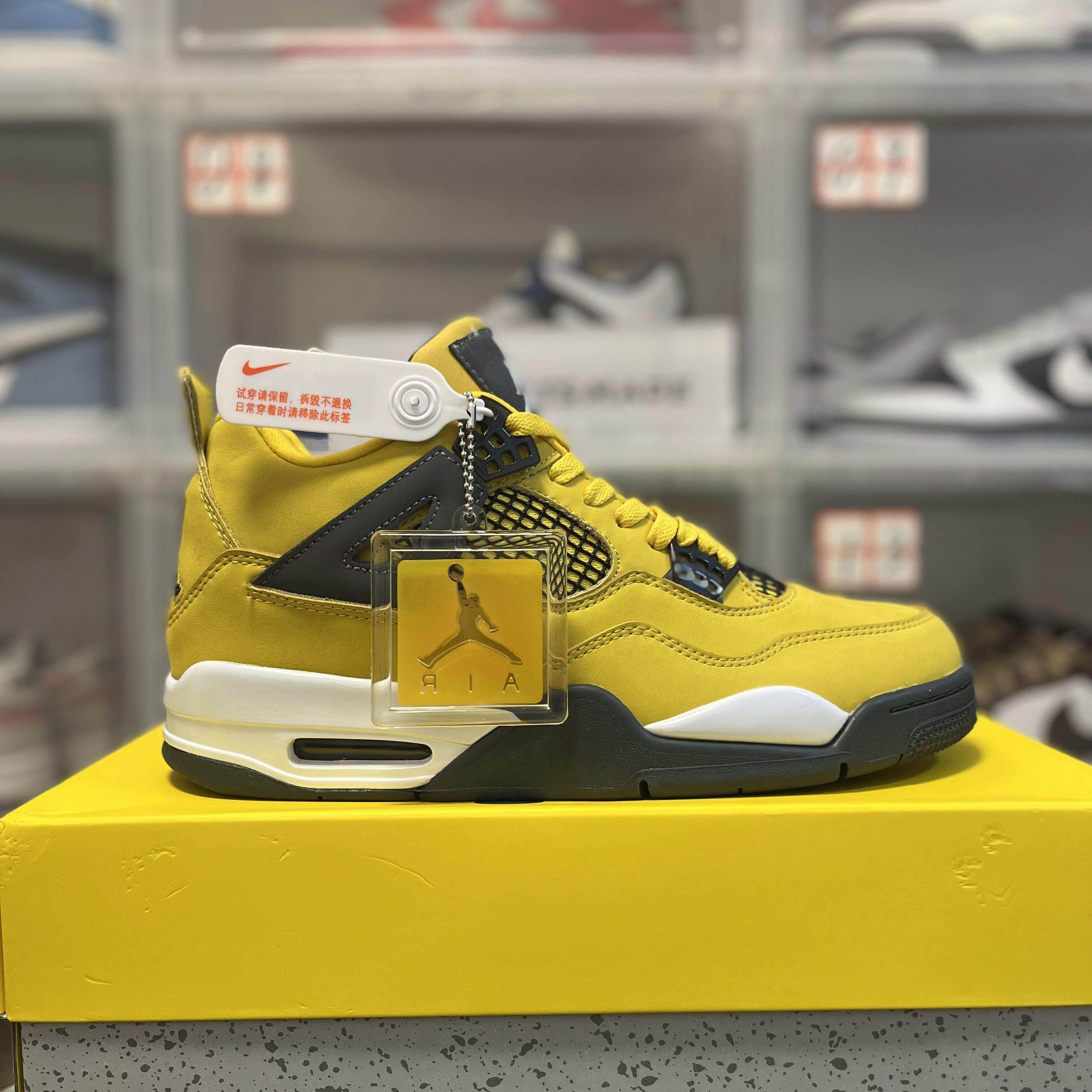 giày thể thao nam Jordan air jordan 4 retro "Tour vàng" hấp thụ sốc không trơn trượt và chống mài mòn Giày bóng rổ hoài cổ giữa cùng phong cách cho nam và nữ đen và vàng giày thể thao