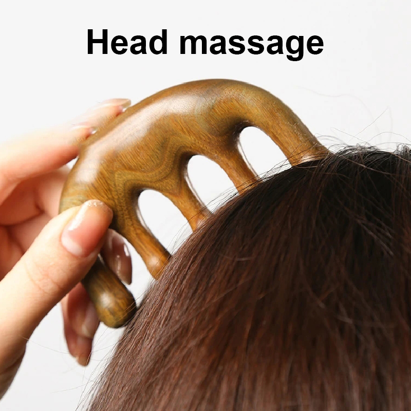 Antistatisk massagekam i sandelträ med breda tänder_voghion.com