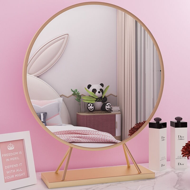 Gambar high quality Nordic net red large golden fill light mirror desktop desktop dresser round mirror with lamp home bedroom makeup mirror
