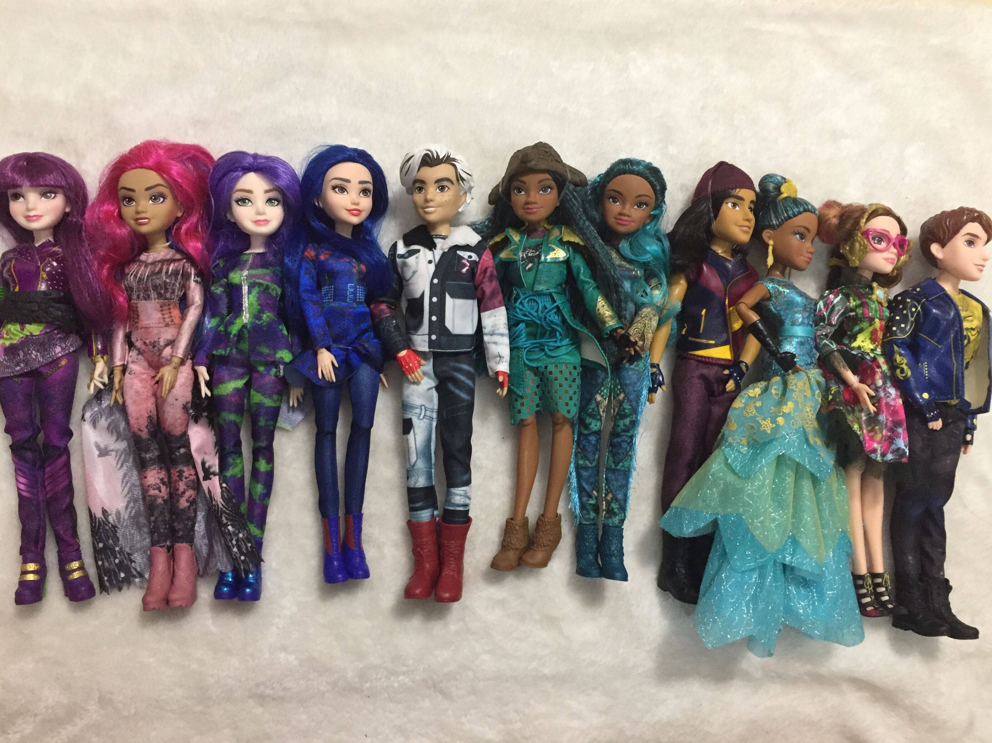 the descendants 3 dolls