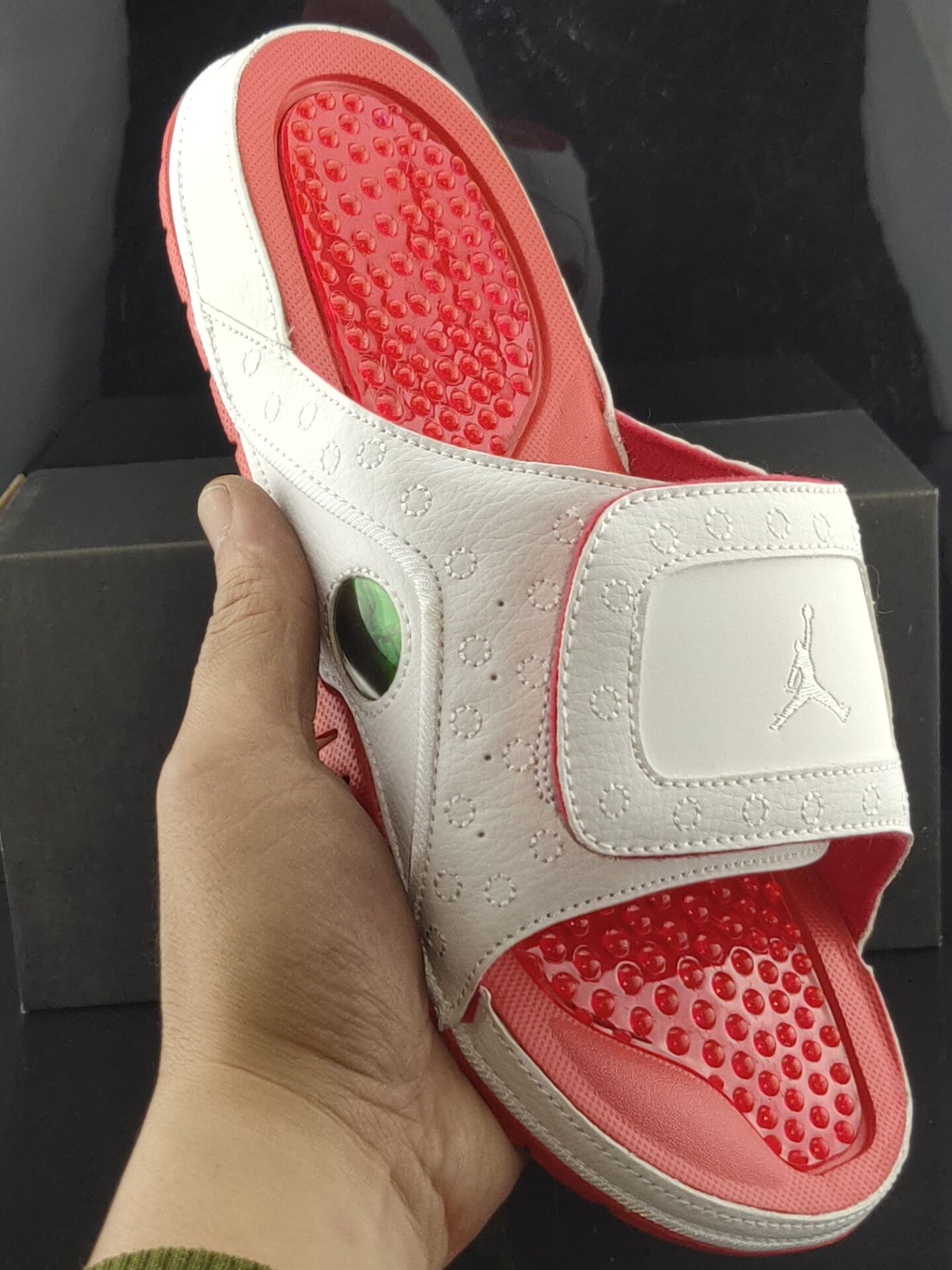 Dép lê nam nữ jordanes hydro retro 13