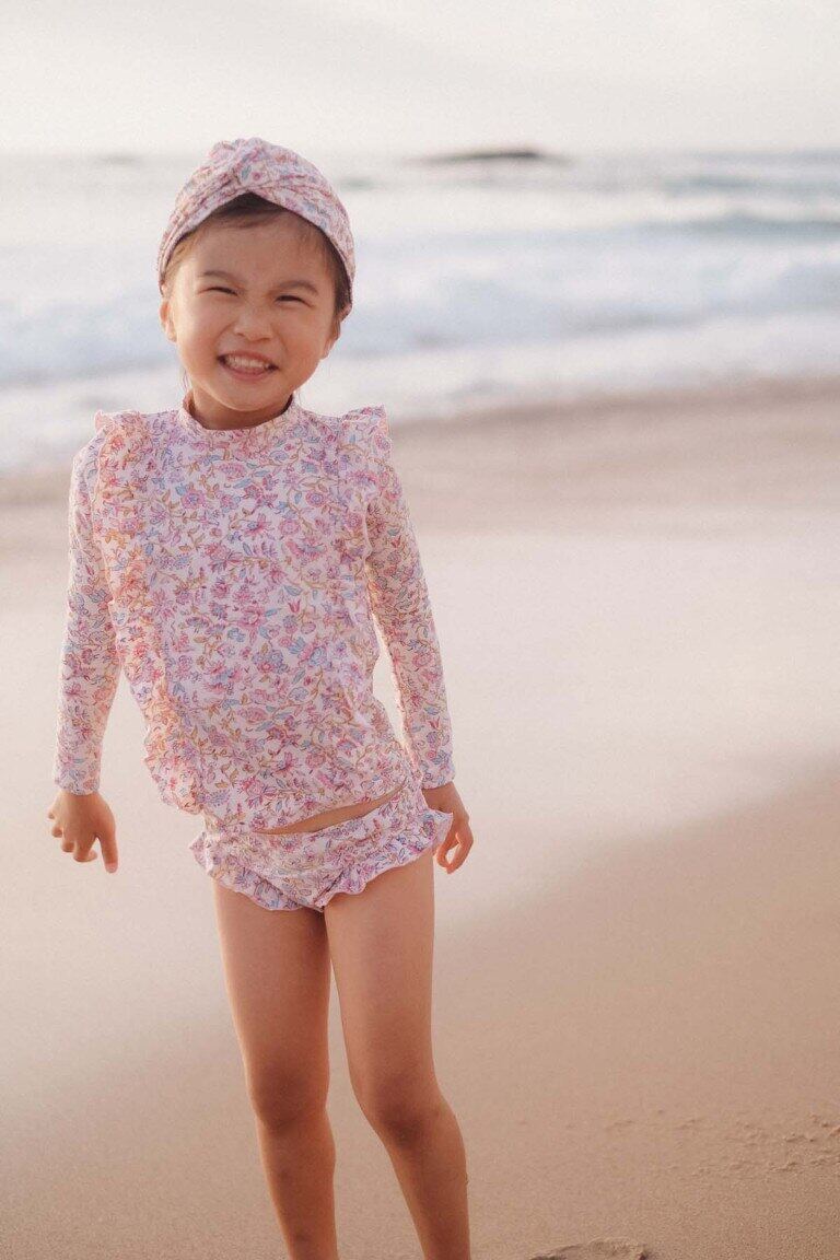 2023 lm trẻ em đồ bơi mùa hè cô gái kỳ nghỉ bãi biển biển chia tay áo dài 44