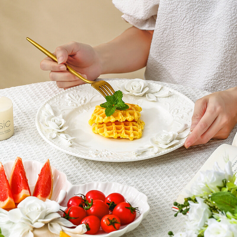 Gambar ?? Ready Stock?? European style Hand made Embossed Fruit Plate Cake Dessert Plate Ceramic Restaurant Plate