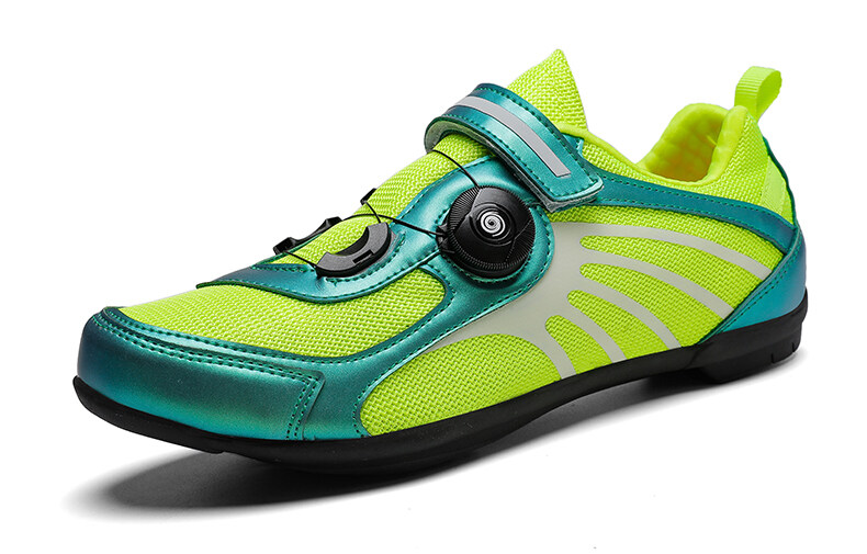 triathlon cycling shoes for wide feet