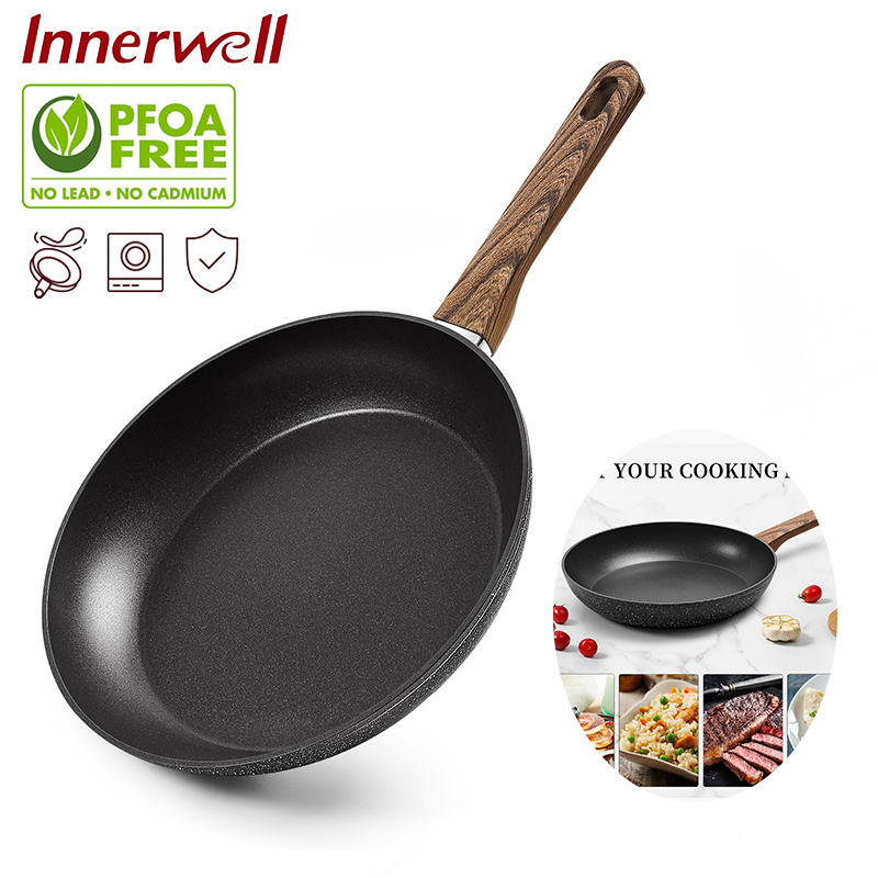 Innerwell Antiaanbakpan 24 cm, pan inductie met keramische antiaanbaklaag in professionele kwaliteit, omeletpan, gezonde granieten pan, ovenbestendig, PFOA-vrij, vaatwasmachinebestendig, wit
