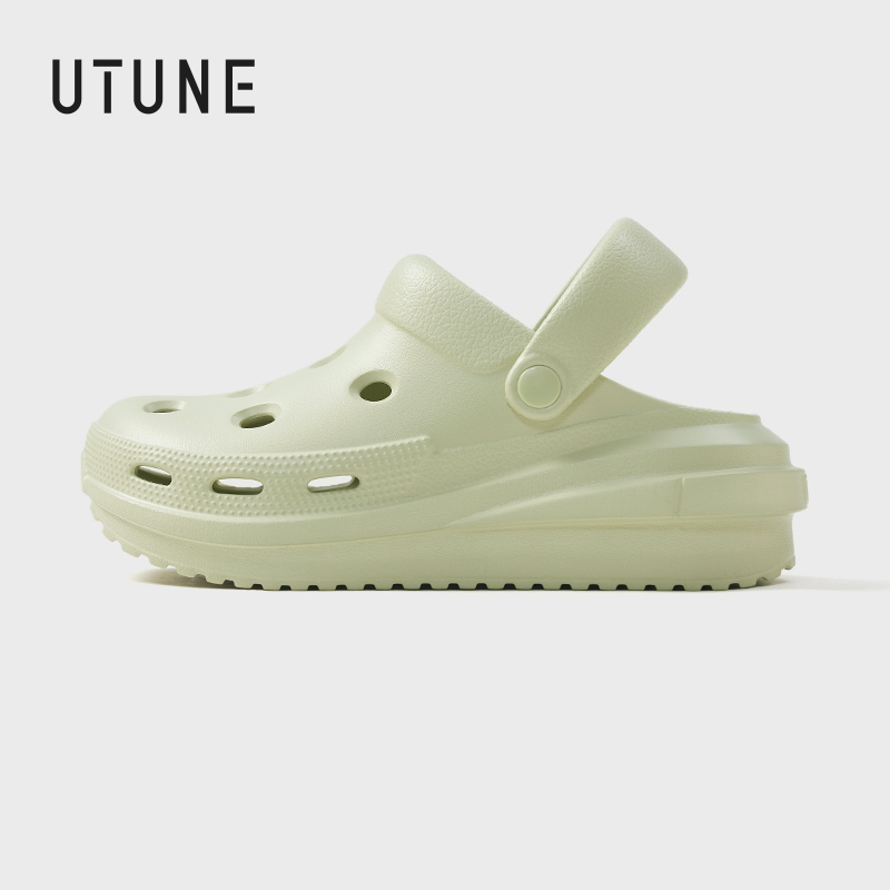 UTUNE Women Beach Sandal Outdoor 6.5 cm Thick Bottom Light Weight Hole Flat Sandals Unisex Casual Slippers ราคา 385 บาท*ส่งฟรี