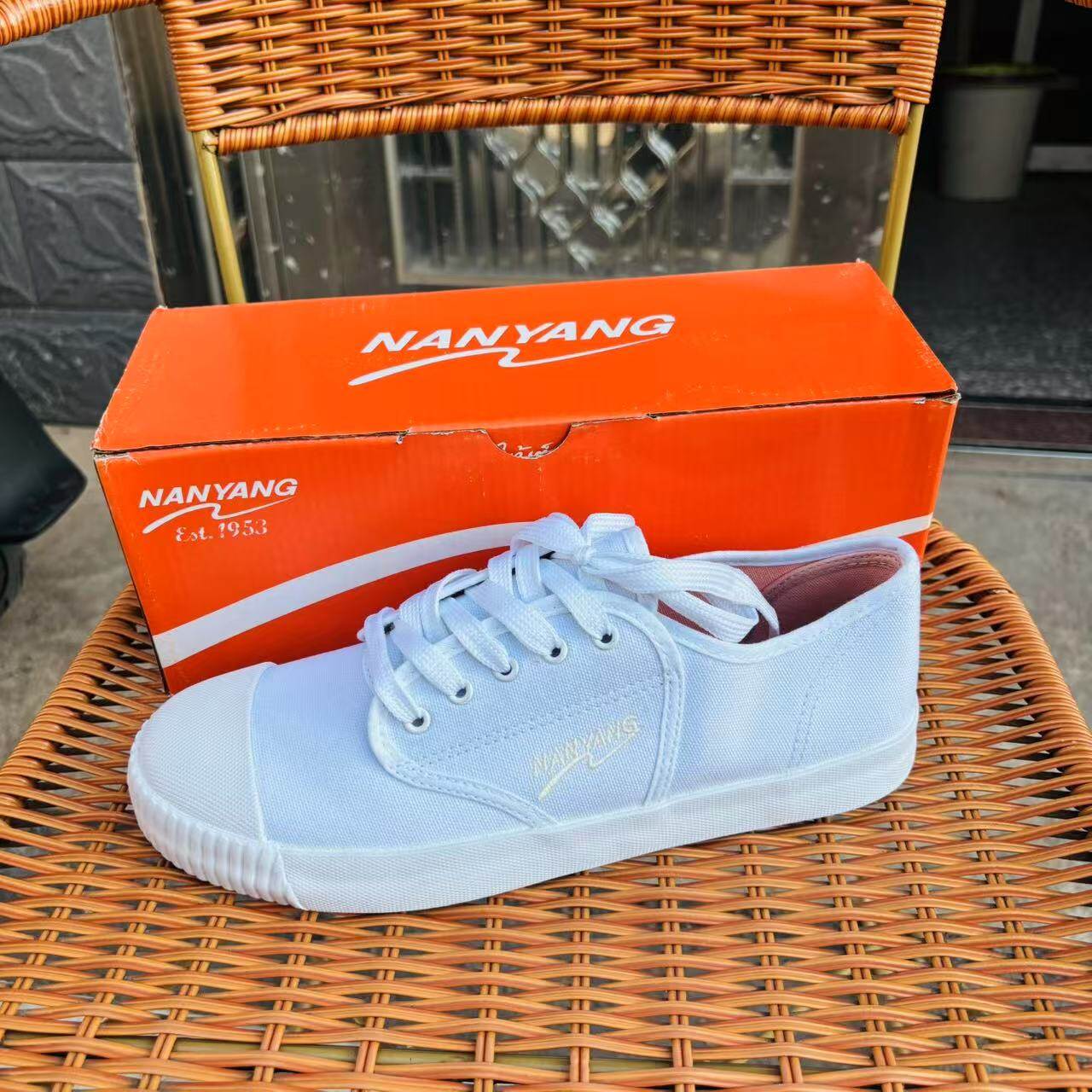 Shop Nanyang Shoes Sepak Takraw Red Online with Best Discounts and