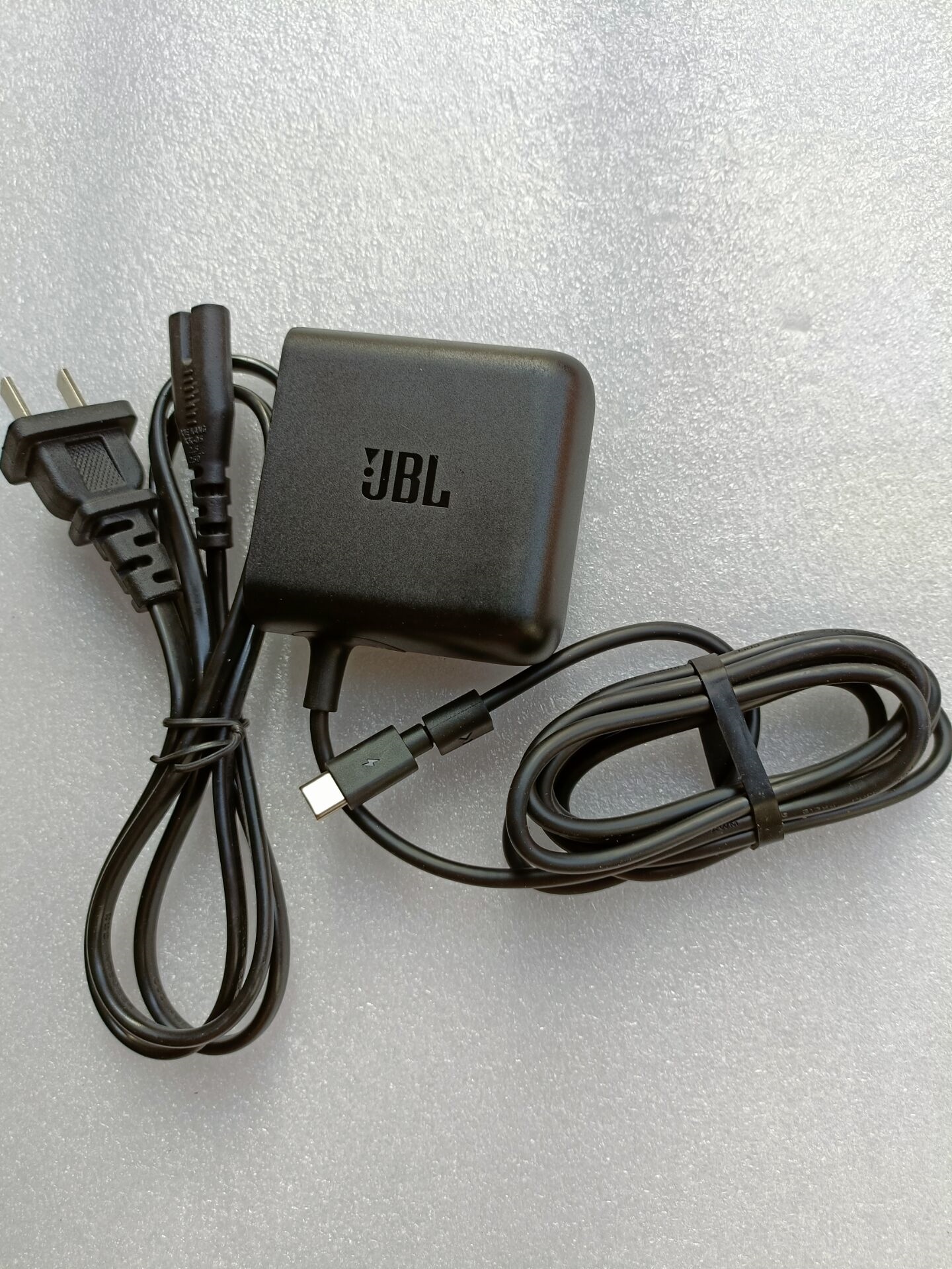 jbl xtreme 3 charger cord