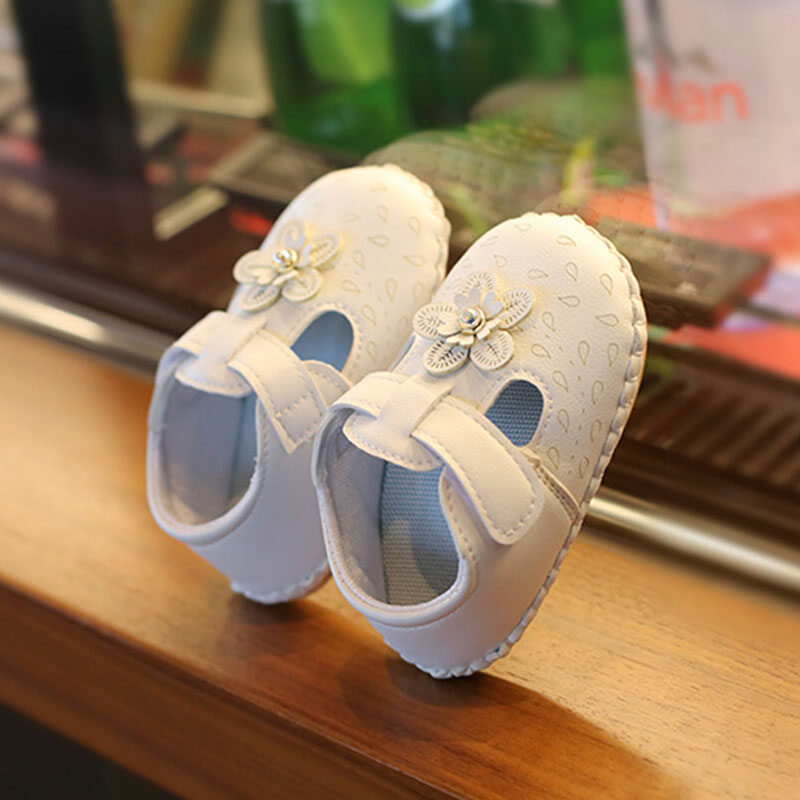 Giày Trẻ Em Mới 0-1-2 Tuổi Giày Đi Bộ Cho Bé Gái Giày Trẻ Tập Đi Đế Mềm Thời Trang Cho Trẻ Sơ Sinh