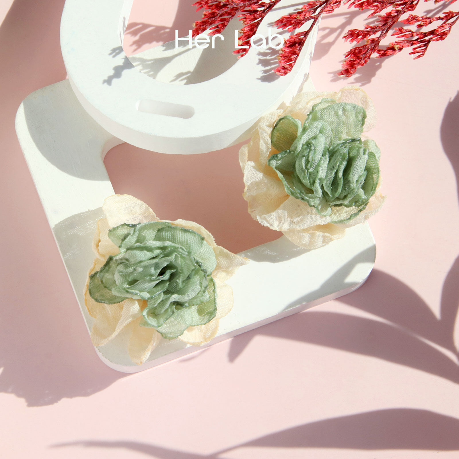 Her Lab Jewelry | Fashionable and personalized women's flower earrings, gardening style cute fabric earrings, romantic camellia green earrings ราคา 254 บาท*ส่งฟรี