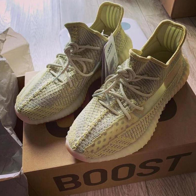 Yeezy Boost 350 V2 static Reflective Tint shoe EF2367 ZANNN