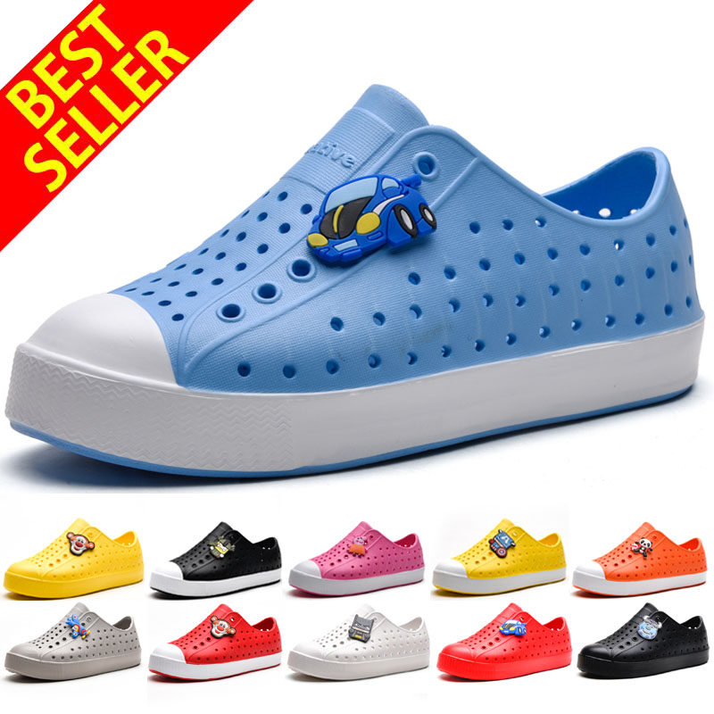 New Jefferson Native Shoes Size 26-35 Kids Sandals Summer Style Sandals for boys Girls Beach Shoes Outdoor Sports Sandals for Children ราคา 159 บาท*ส่งฟรี